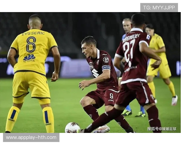 佛罗伦萨瞄准亚特兰大中场萨马尔季奇与布雷西亚尼尼