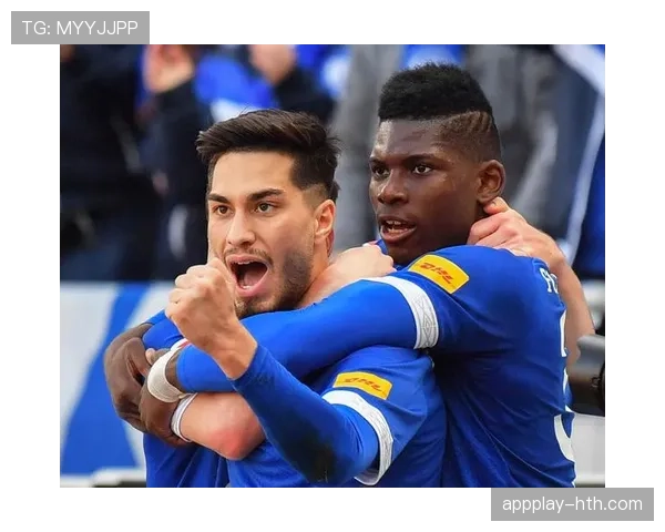 述评：沙尔克04重返德甲首赛季，防守顽疾仍是保级最大障碍